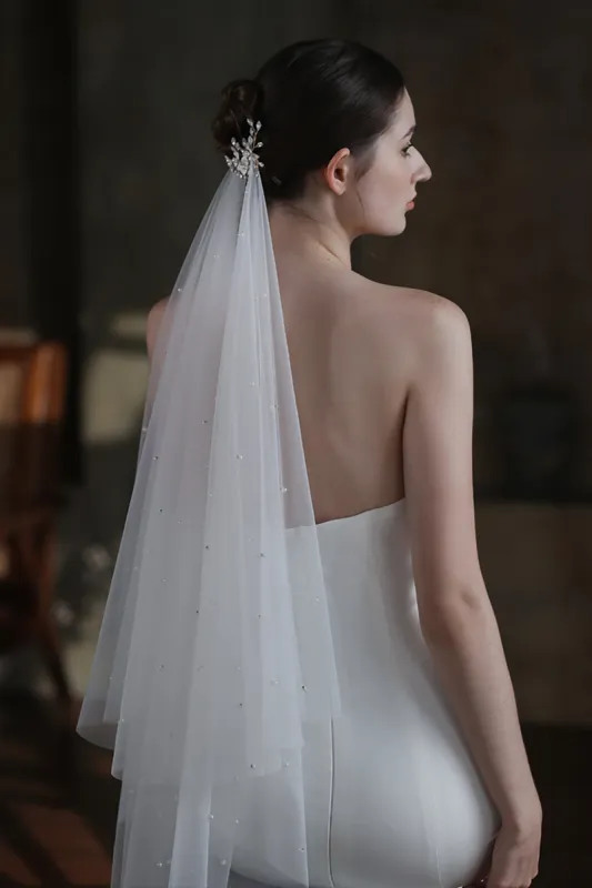 Two-tier Cut Edge Tulle Hip Veils with Appliques Beading CV0305 sold by Cocomelody