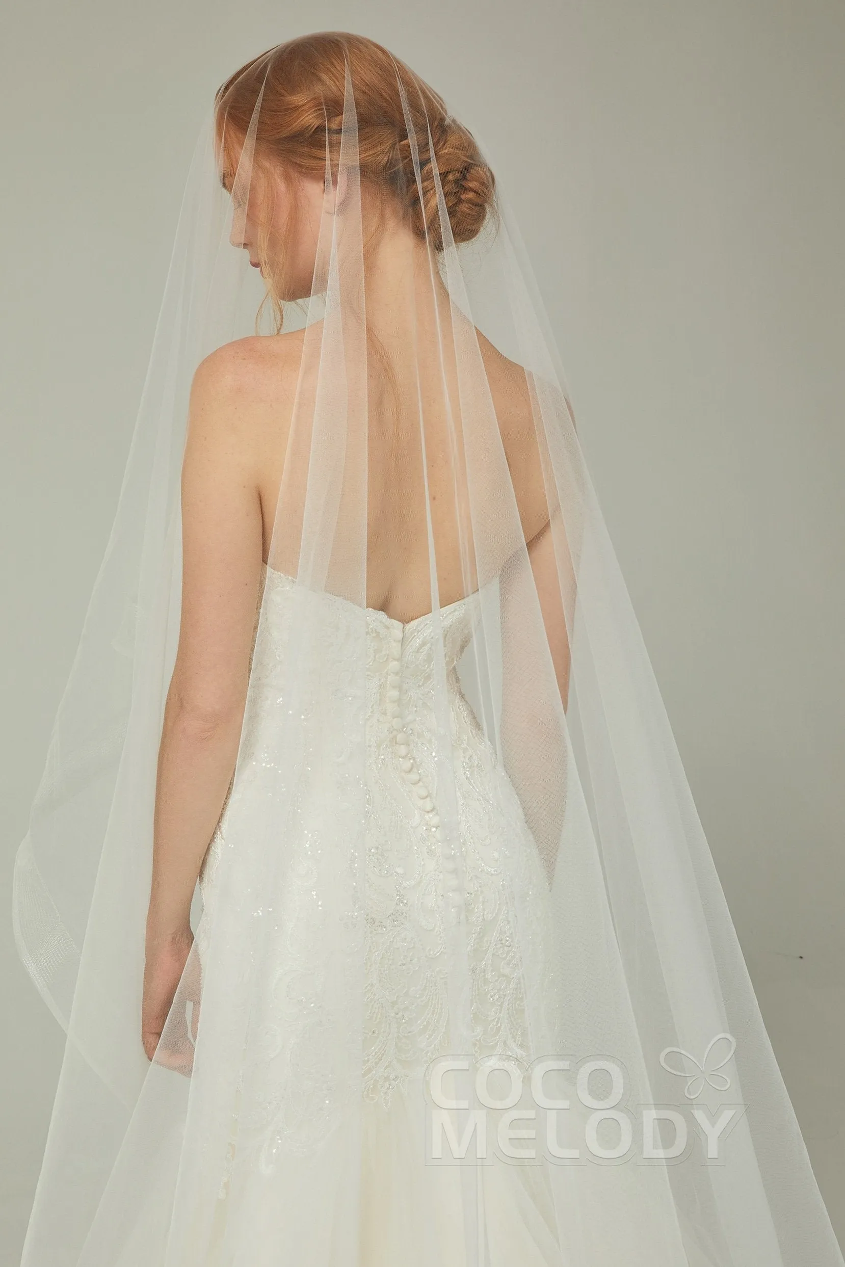 One-tier Lace Edge Tulle Cathedral Veils Appliques AV18020 sold by Cocomelody product image thumbnail 4