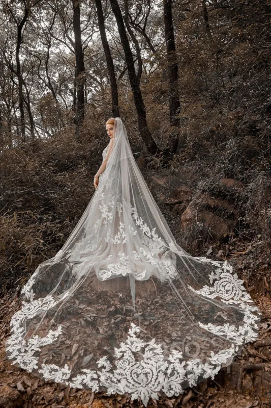 Two-tier Lace Edge Tulle Cathedral Veils Appliques CV0184 sold by Cocomelody
