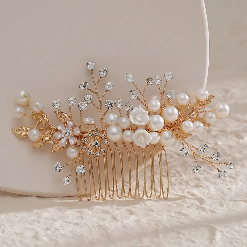 Hand alloy pearl updo bridal hair comb 716261902532 sold by Cocomelody
