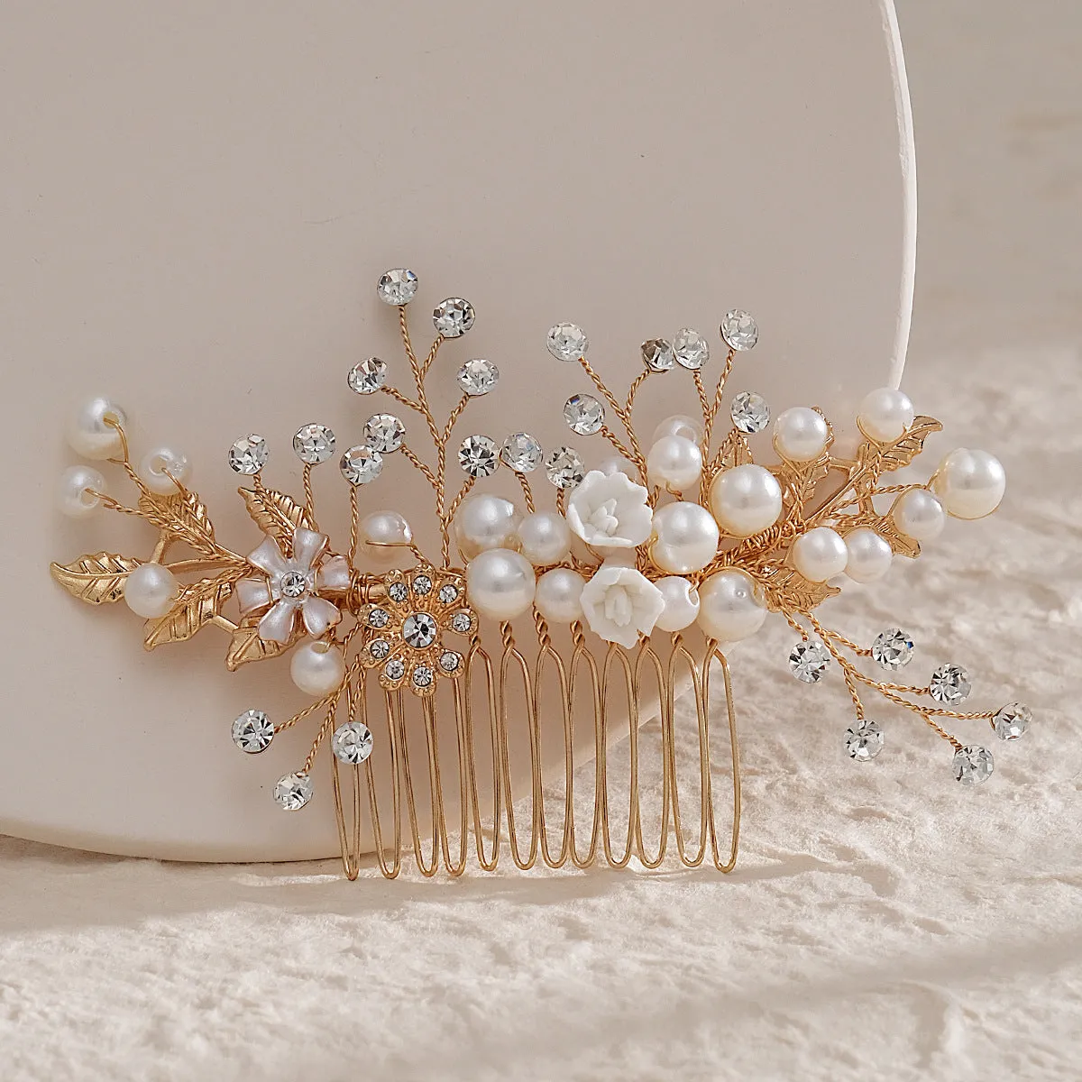 Hand alloy pearl updo bridal hair comb 716261902532 sold by Cocomelody