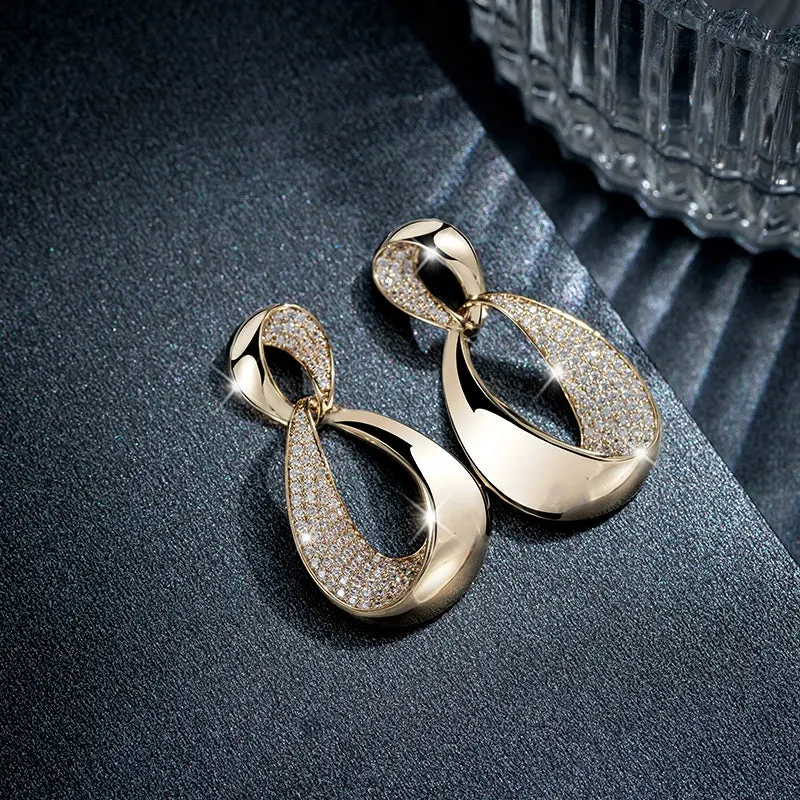 Atmospheric gold unique earring girl 636352115977 sold by Cocomelody