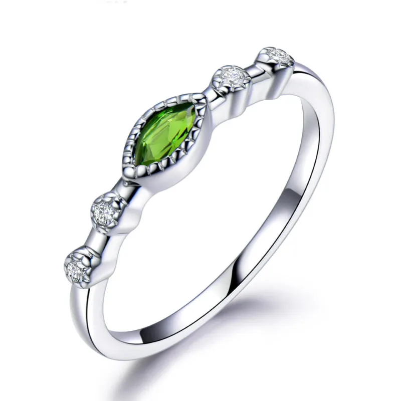 Oval green stone ring set with diamond 659746961887 sold by Cocomelody