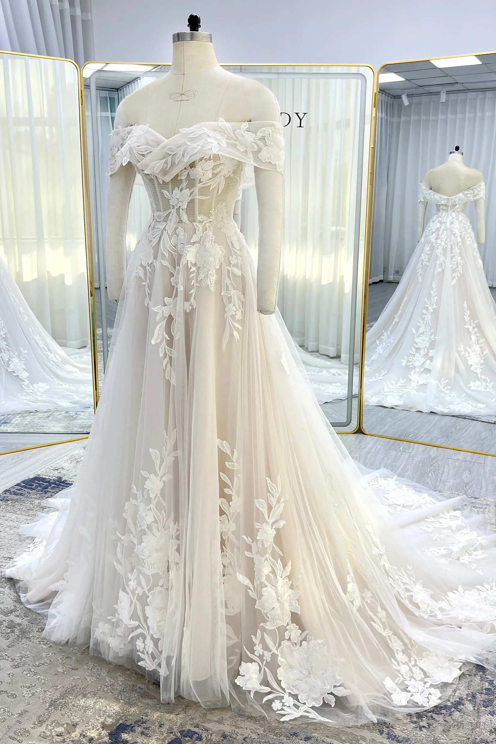 A-Line Court Train Lace Tulle Wedding Dress CW3539 sold by Cocomelody product image thumbnail 4