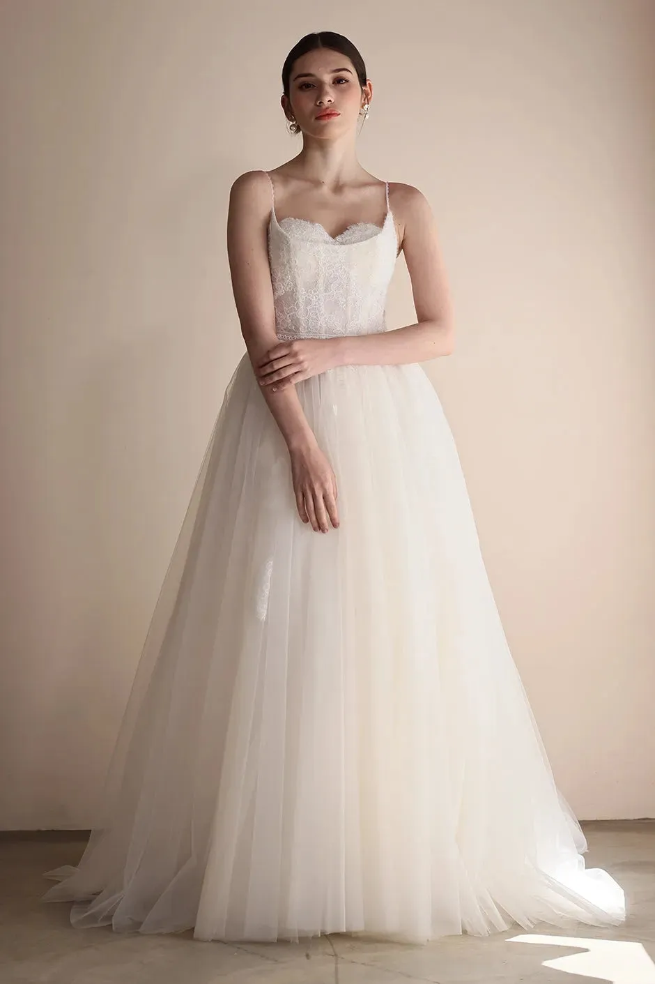 A-Line Sweep-Brush Train Lace Tulle Wedding Dress CW3553 sold by Cocomelody product image thumbnail 5
