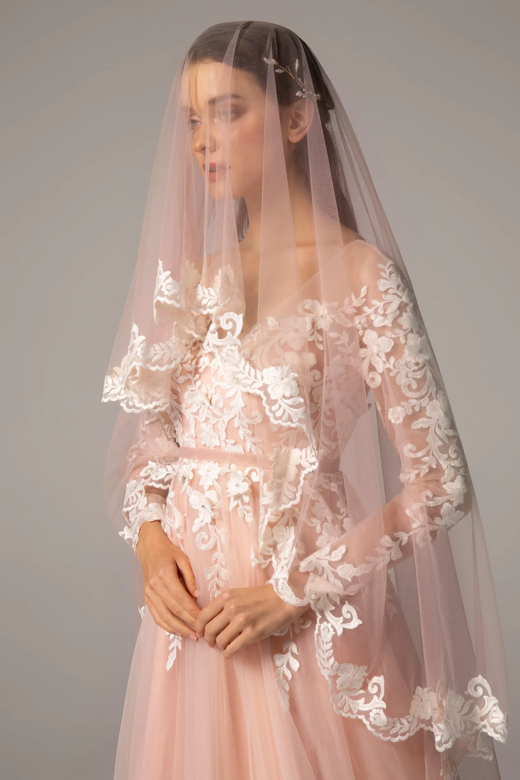 One-tier Lace Edge Tulle Fingertip Veils with Appliques CV0229 sold by Cocomelody product image thumbnail 5