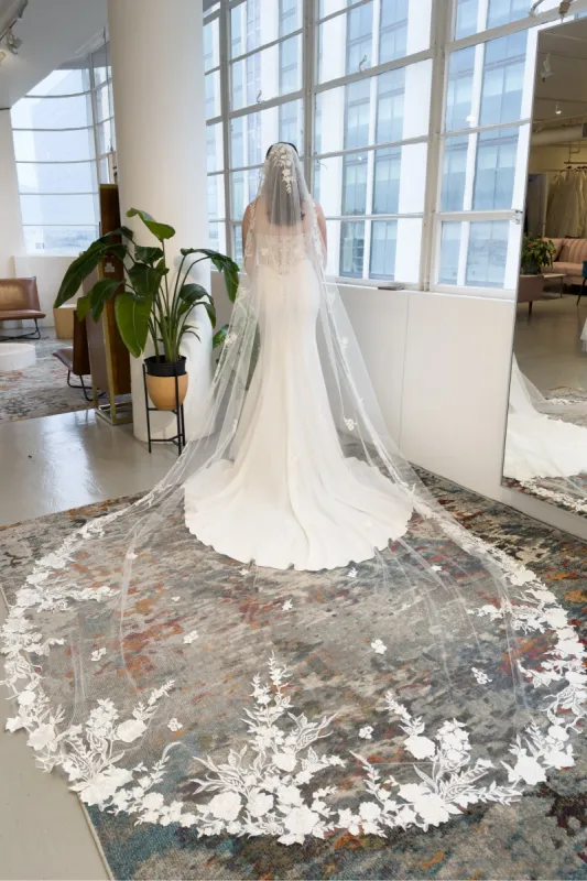 One-tier Lace Edge Tulle Chapel Veils with Appliques CV0327 sold by Cocomelody