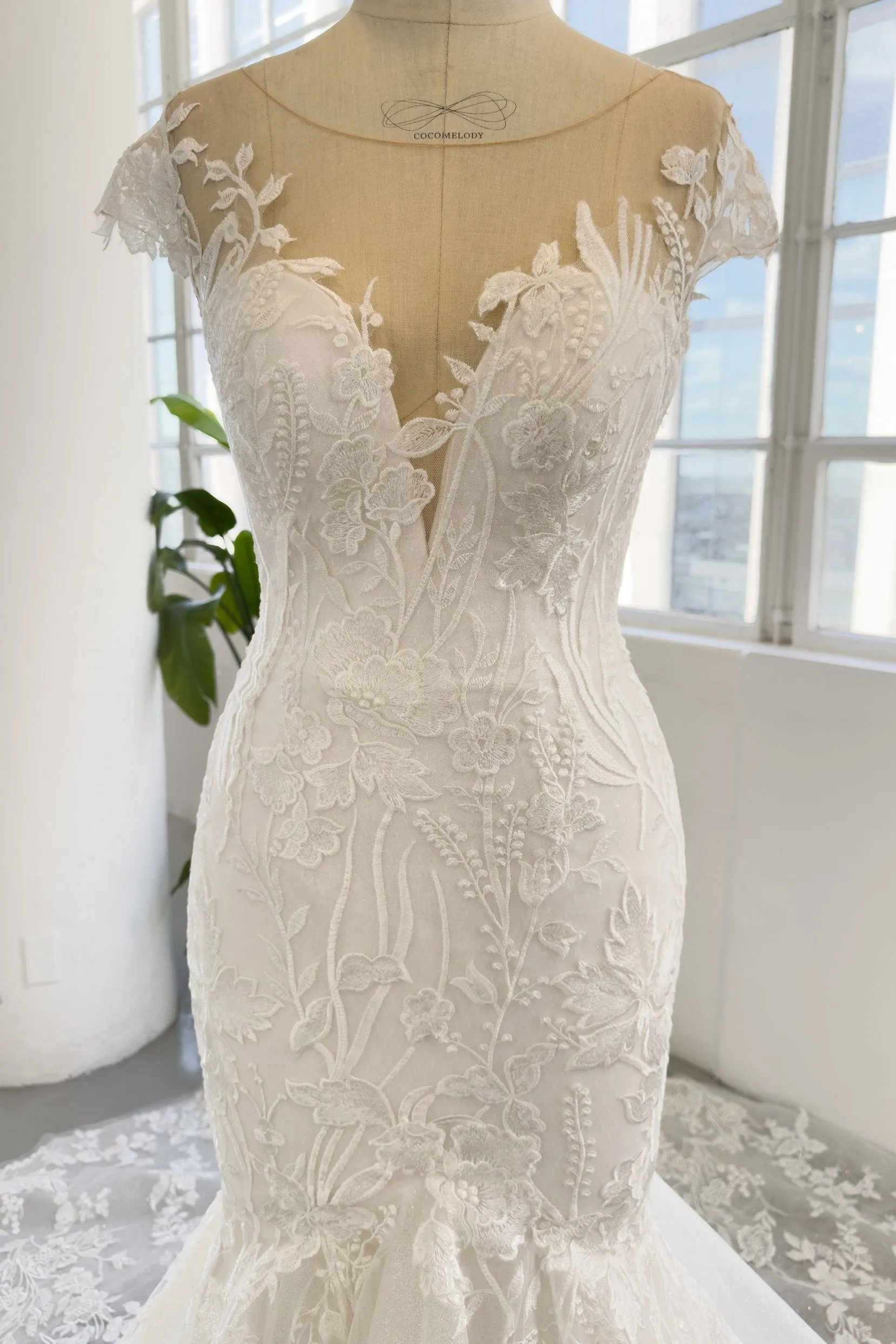 Trumpet-Mermaid Chapel Train Lace Tulle Wedding Dress CW3000 sold by Cocomelody product image thumbnail 3