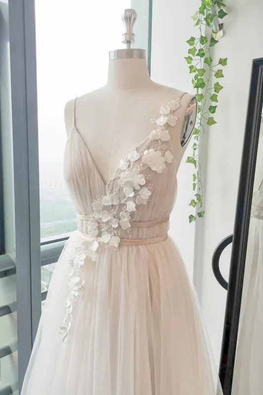 A-Line Sweep-Brush Train Lace Tulle Wedding Dress CW2760 sold by Cocomelody