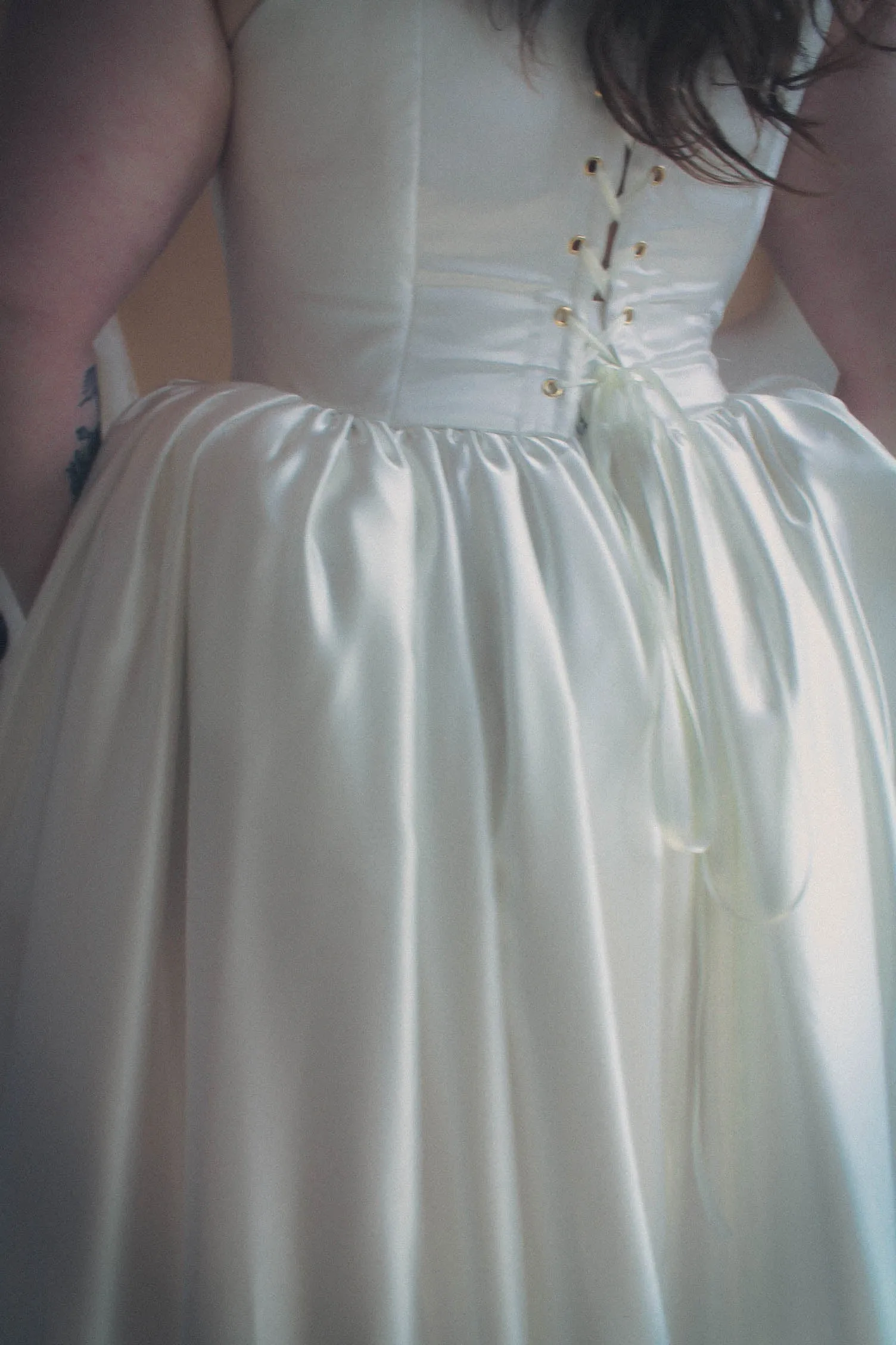 The Swan Corset sold by Haus Dahlia product image thumbnail 4