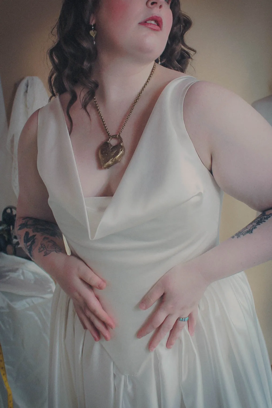 The Swan Corset sold by Haus Dahlia product image thumbnail 5
