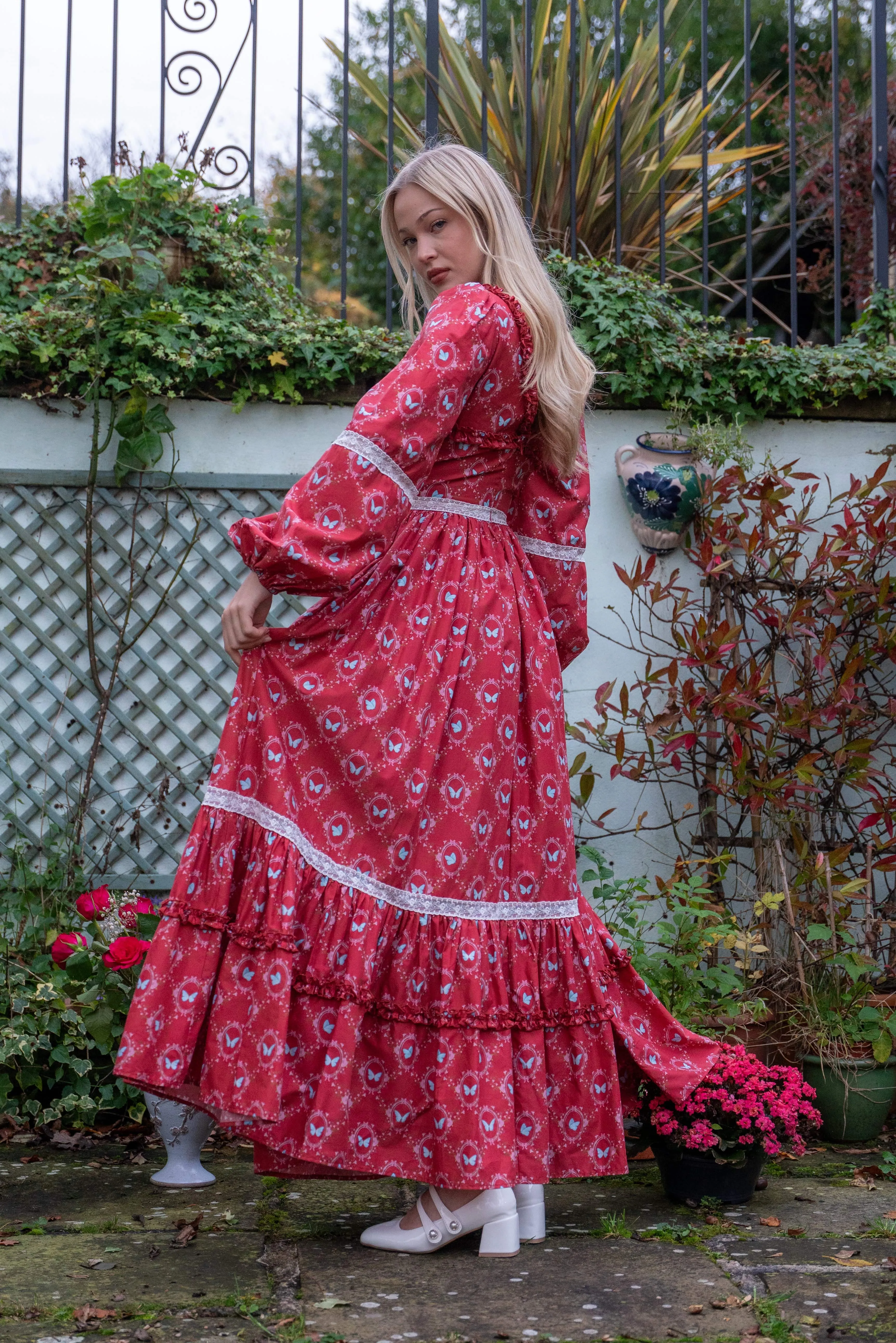 Flutter Lace Bloom Maxi Dress - Lipstick Red sold by fairy tong product image thumbnail 4