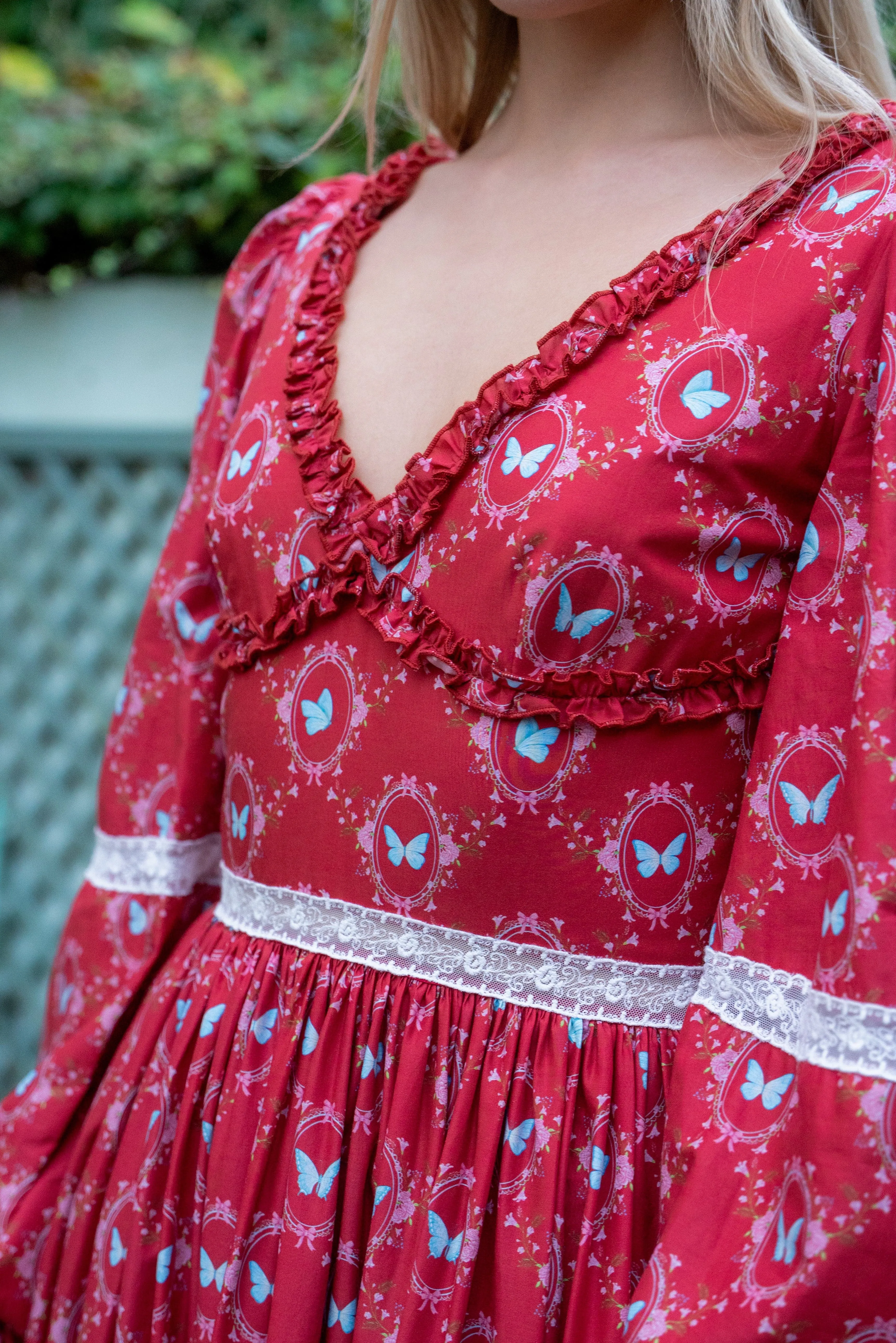 Flutter Lace Bloom Maxi Dress - Lipstick Red sold by fairy tong product image thumbnail 3