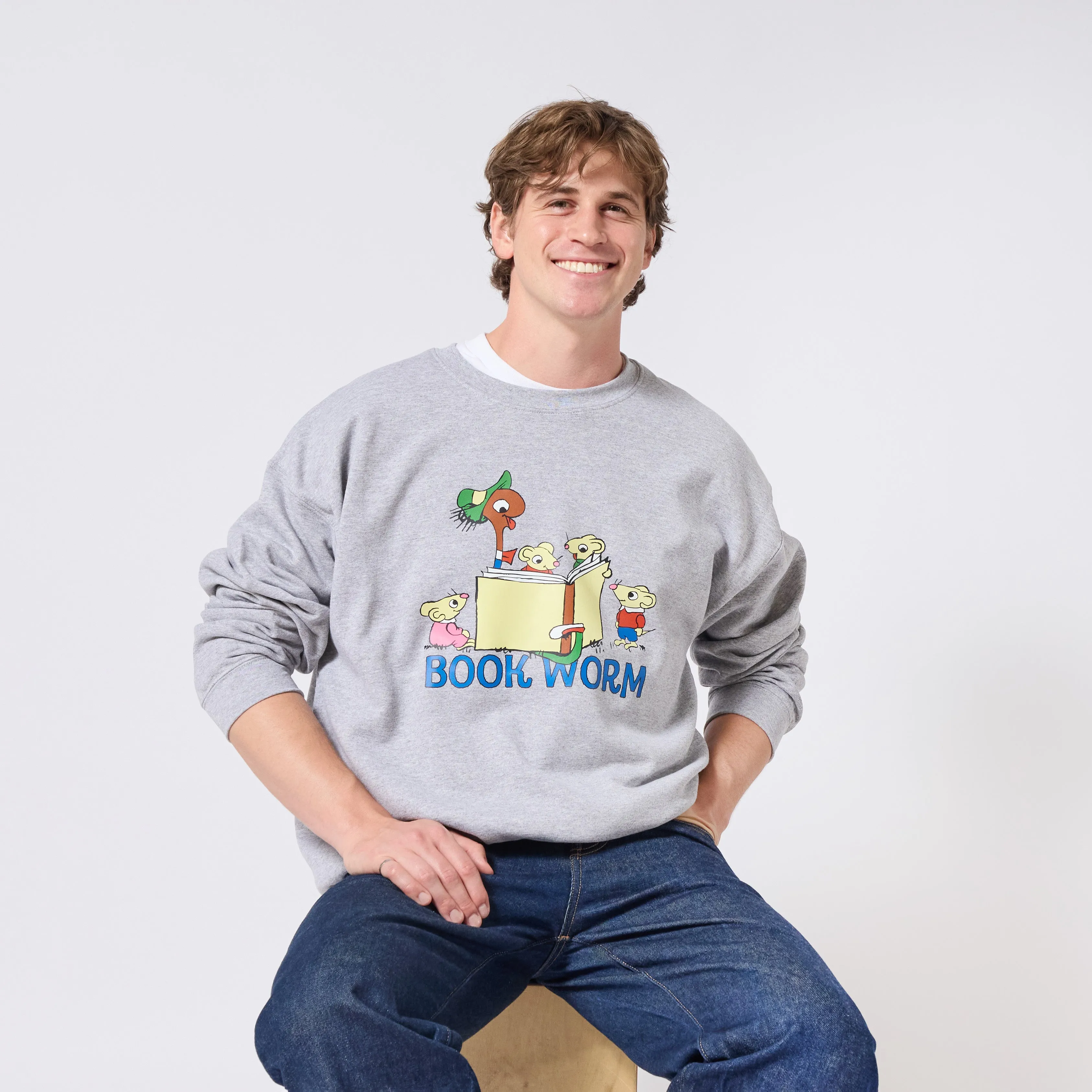 Richard Scarry Bookworm Crewneck - Grey sold by RetroKid product image thumbnail 5