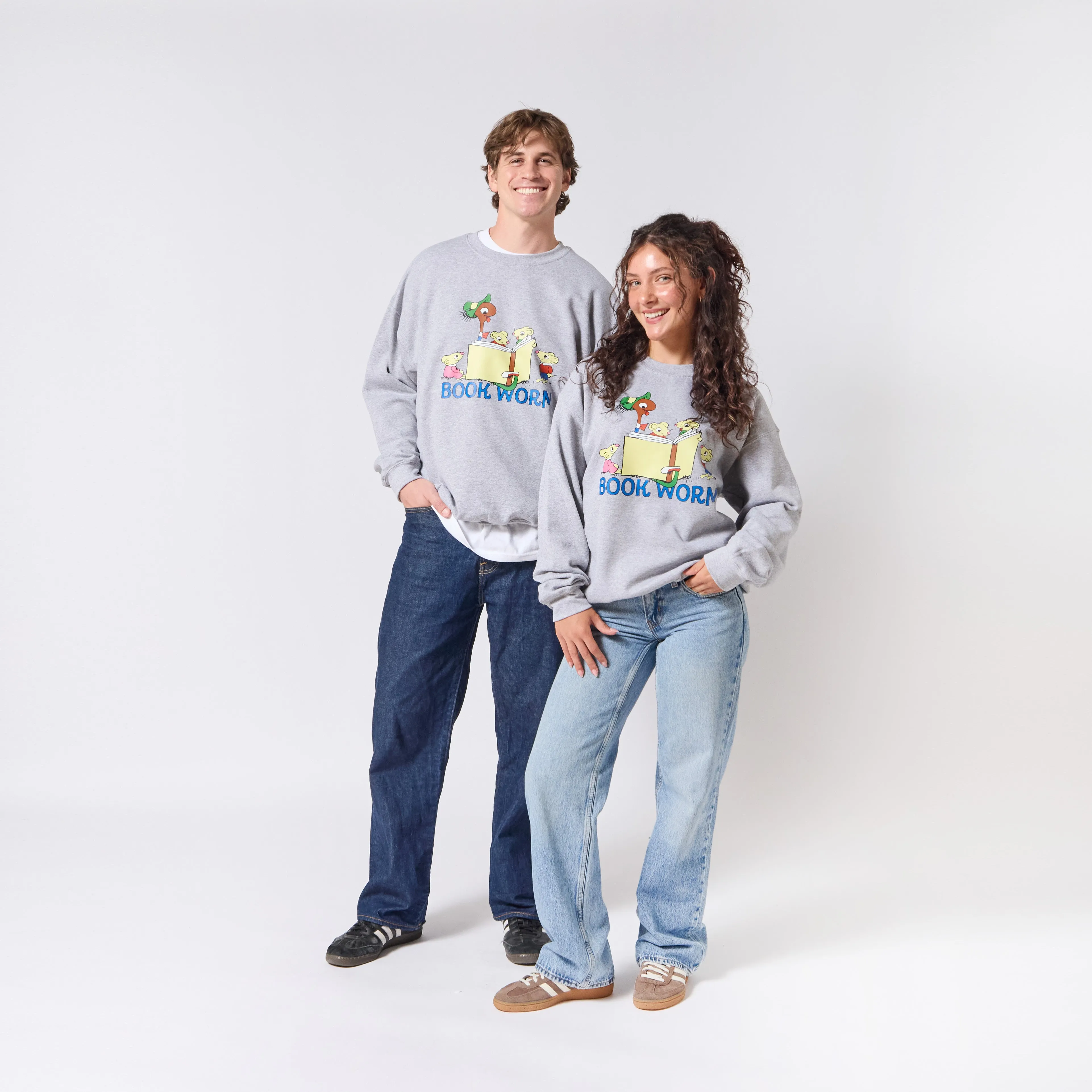 Richard Scarry Bookworm Crewneck - Grey sold by RetroKid product image thumbnail 4