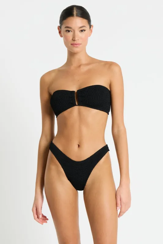 Blake Bandeau sold by Bond-Eye