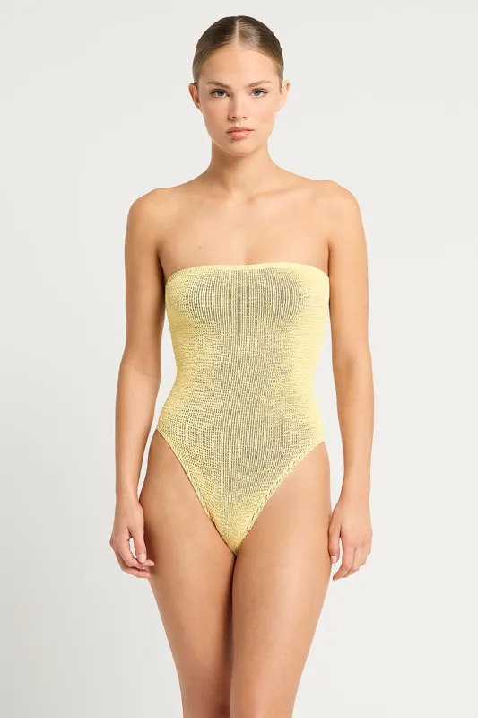 Fane One Piece sold by Bond-Eye