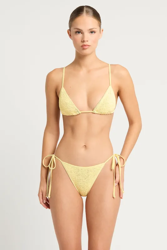 Luana Triangle sold by Bond-Eye