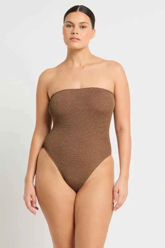 Fane One Piece sold by Bond-Eye