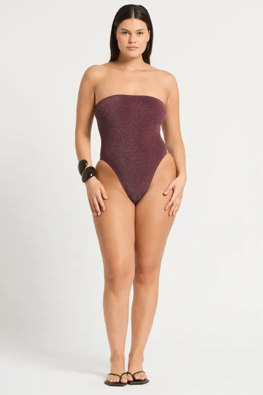 Fane One Piece sold by Bond-Eye