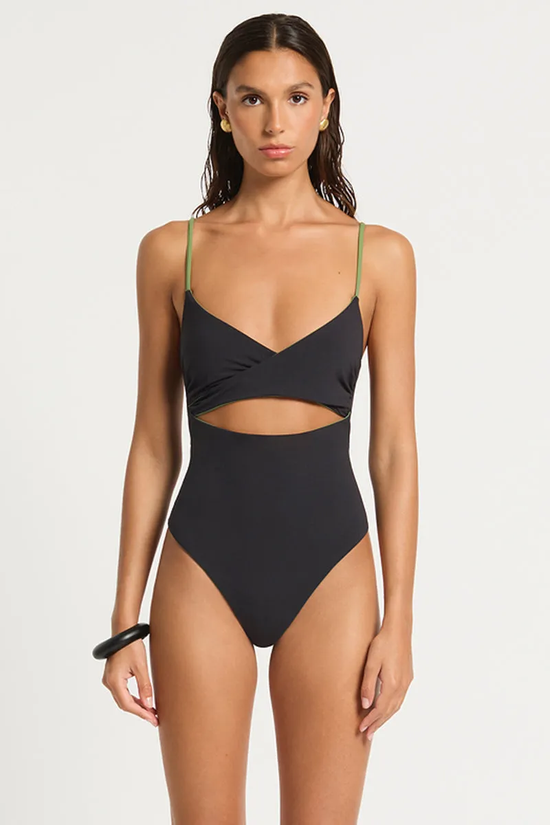 Amira One Piece sold by Bond-Eye product image thumbnail 4