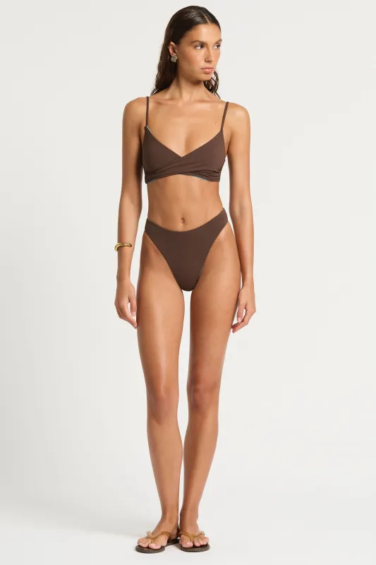 Amira Crop sold by Bond-Eye