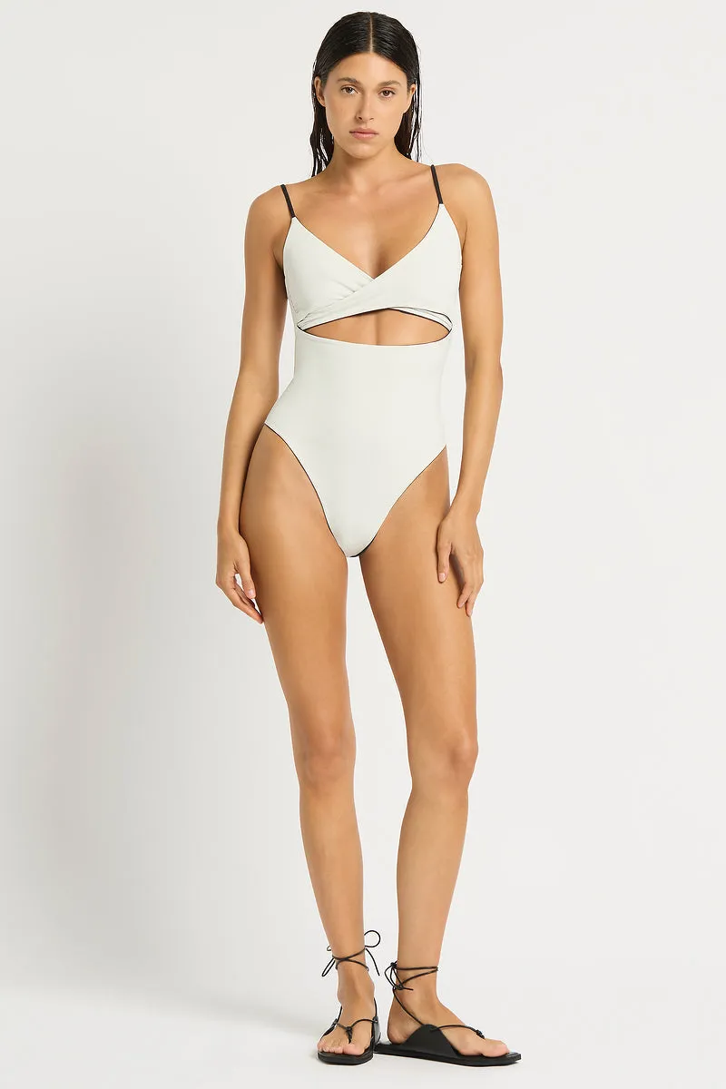 Amira One Piece sold by Bond-Eye