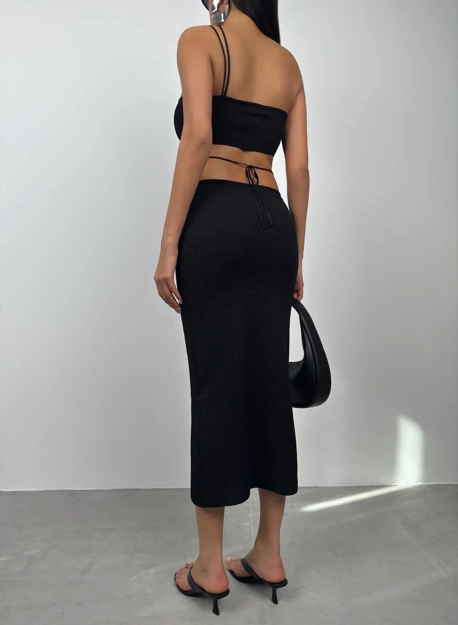 *PRE-ORDER* Tamaya Strapless Textured Crop In Black sold by Vivichi product image thumbnail 3