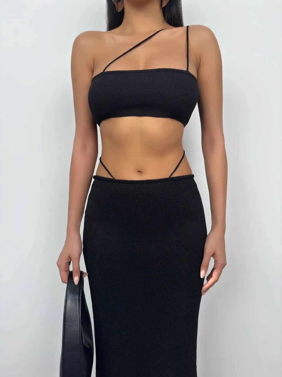 *PRE-ORDER* Tamaya Strapless Textured Crop In Black sold by Vivichi