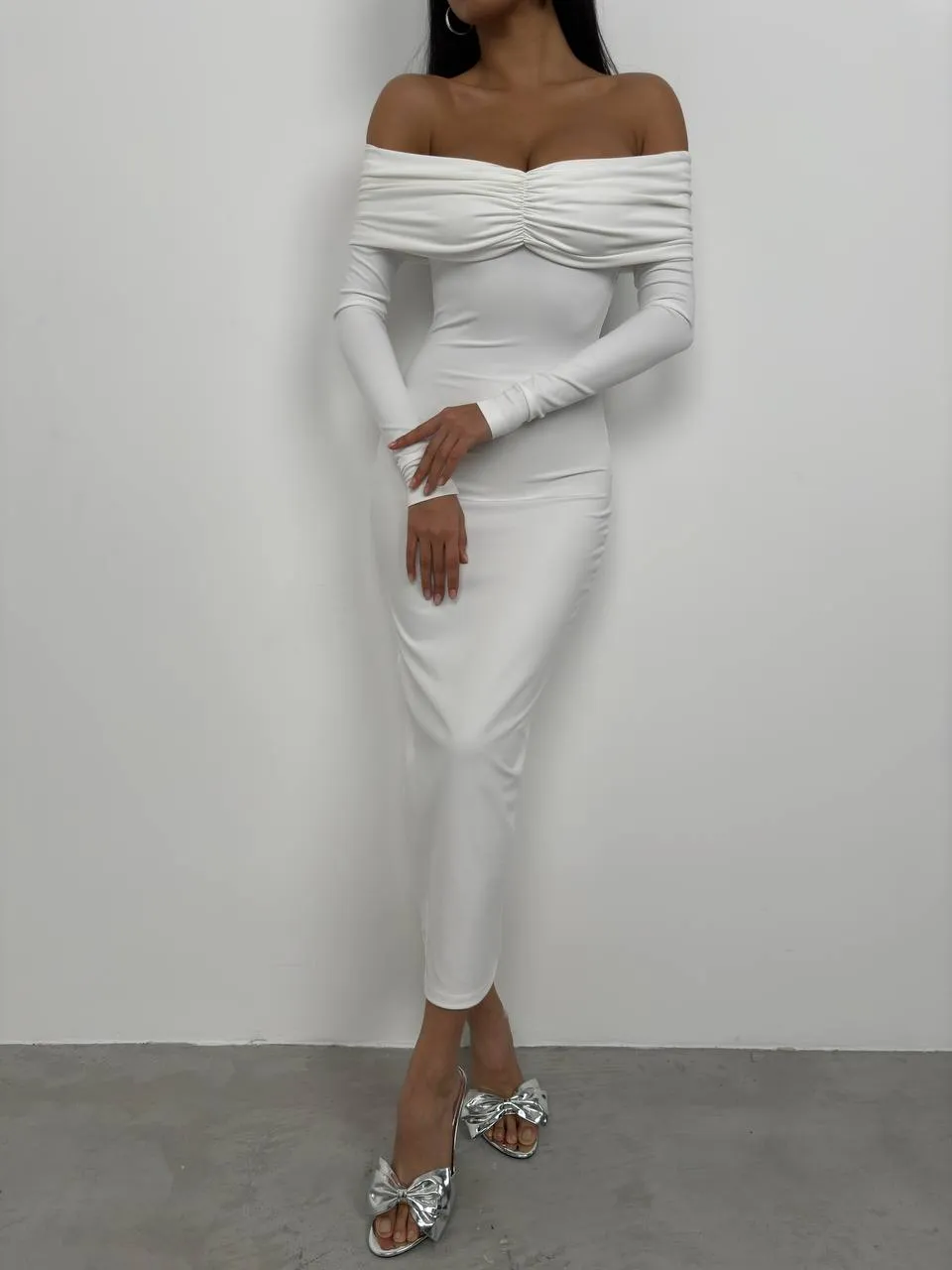 Mollie Boat Neck Gather Detail Maxi Dress In White sold by Vivichi product image thumbnail 3