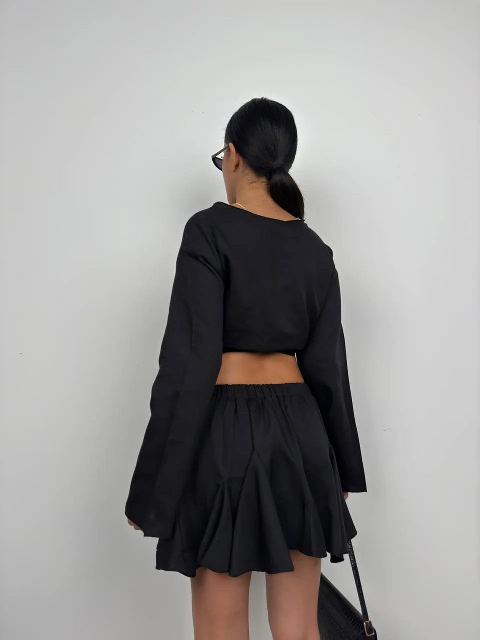 *PRE-ORDER* Debora Boat Neck Crop Top In Black sold by Vivichi product image thumbnail 4
