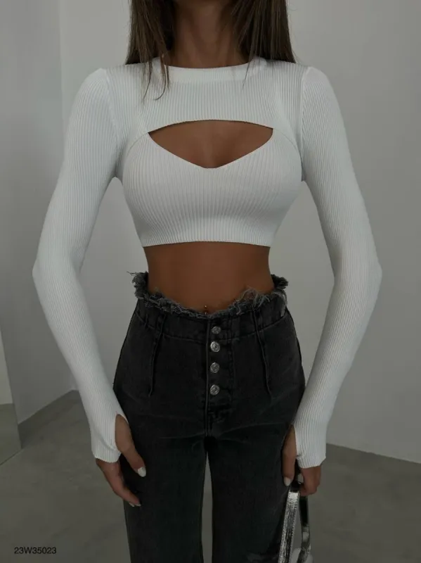 **PRE-ORDER** Georgina Ribbed Crop Top In White sold by Vivichi
