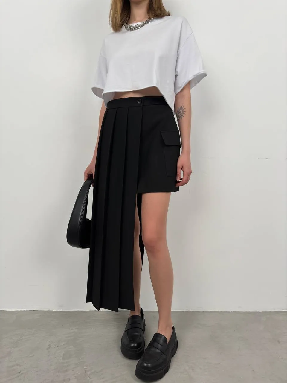 *PRE-ORDER* Olivia Asymmetric Cut Pleated Skirt In Black sold by Vivichi product image thumbnail 2