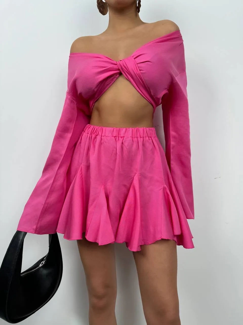 *PRE-ORDER* Debora Boat Neck Crop Top In Fuchsia sold by Vivichi
