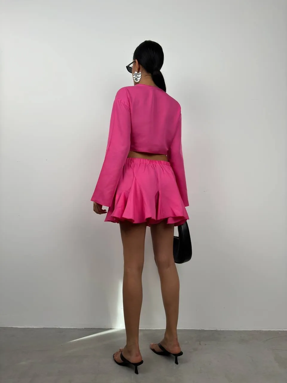 *PRE-ORDER* Debora Boat Neck Crop Top In Fuchsia sold by Vivichi product image thumbnail 4