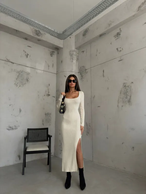 *PRE-ORDER* Maraya Knitted Maxi Dress In Cream sold by Vivichi