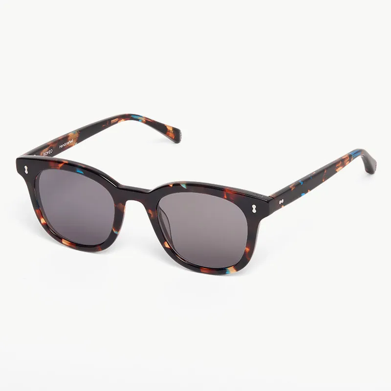 Romeo sold by Ollie Quinn product image thumbnail 4