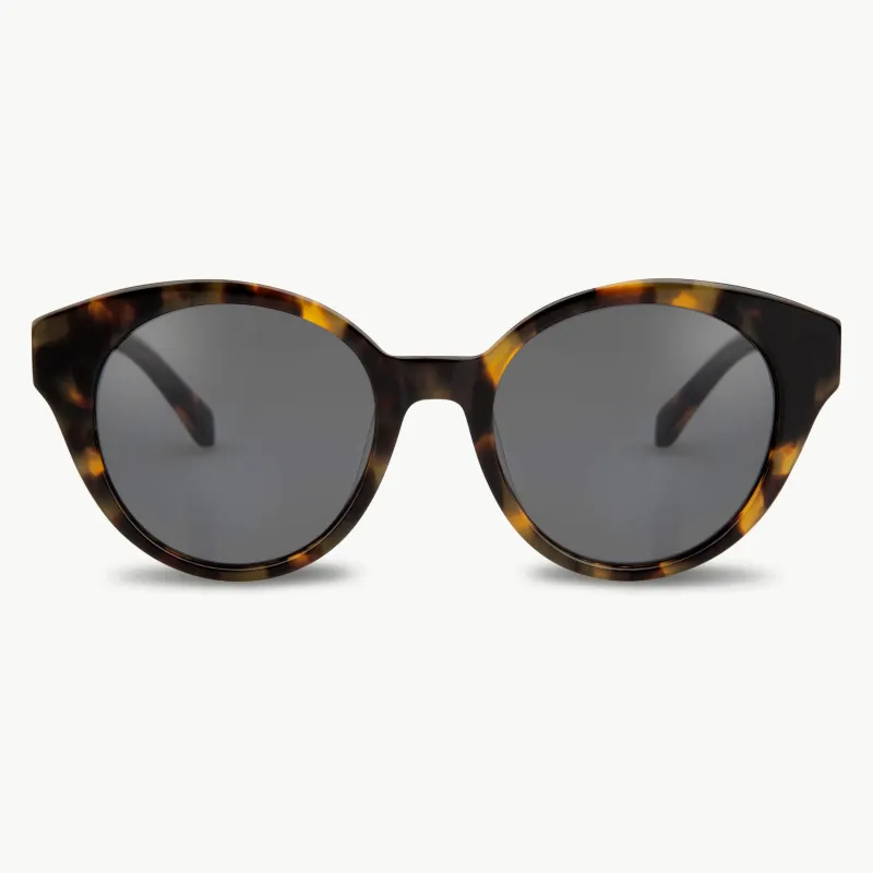 Phoebe sold by Ollie Quinn