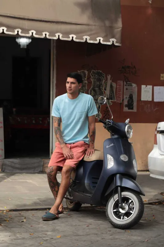 Azad S/S Pocket Knit Tee Sky Blue made by The Umber & Ochre