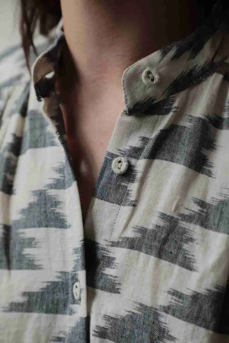 SABRINA TOP COTTON KORA WITH CLOUD IKAT IN CHARCOAL sold by The Umber & Ochre product image thumbnail 2