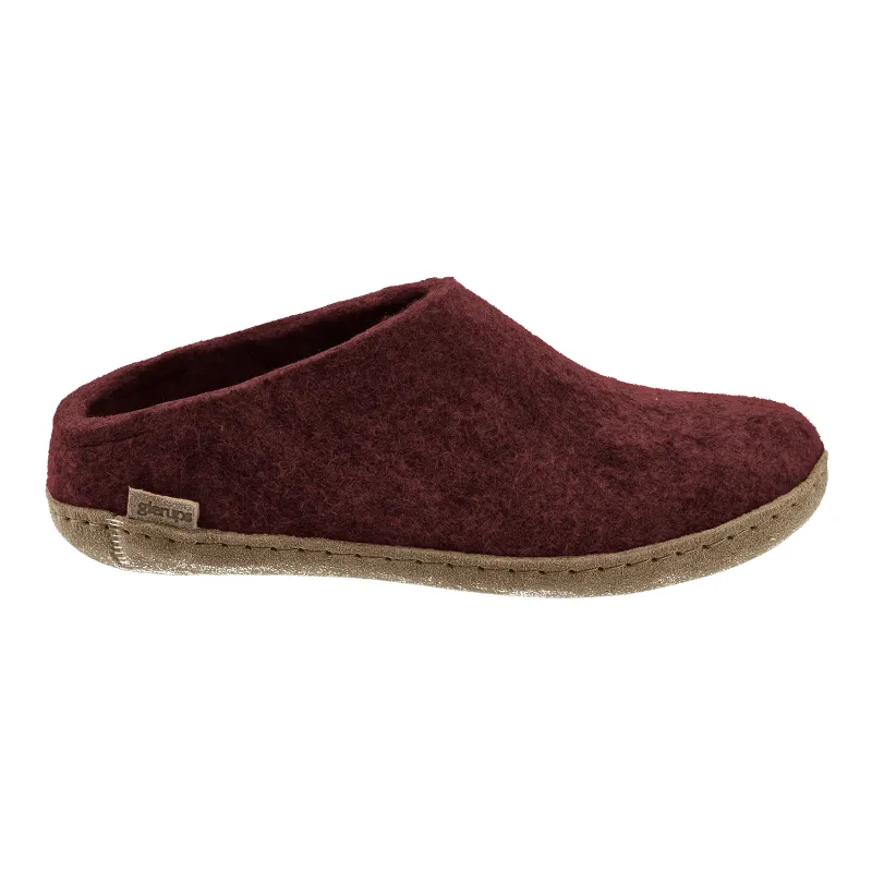 Slip-on with leather sole - Beet made by Glerups