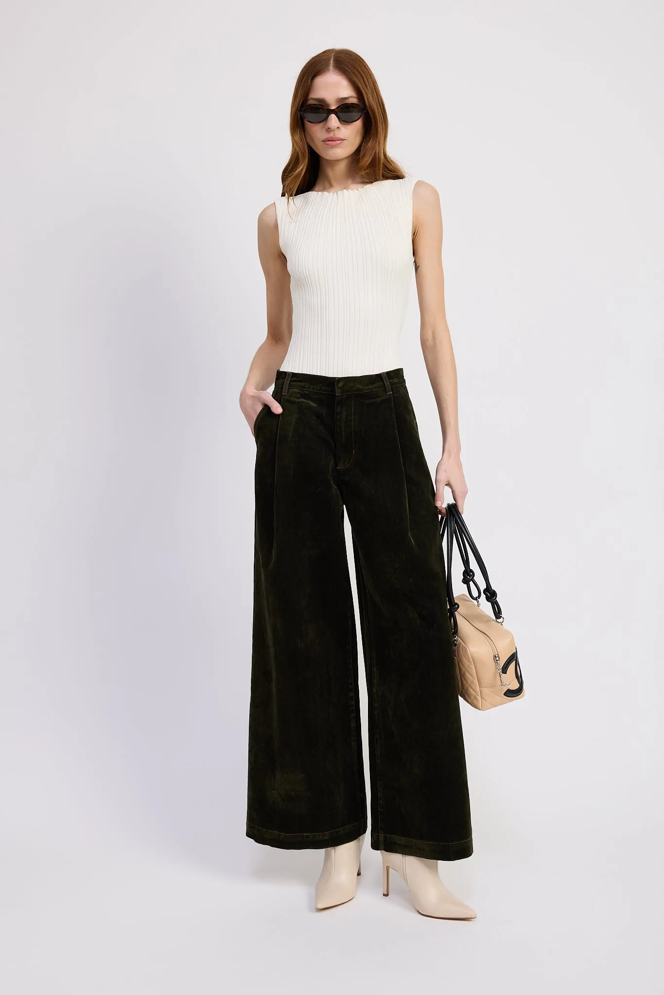 Julien Pants sold by En Saison