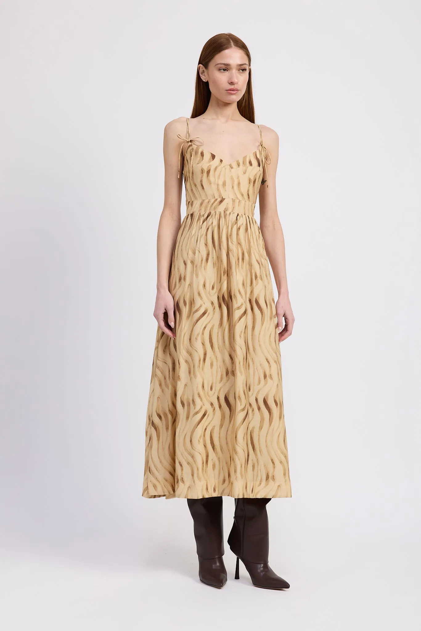 Avayah Midi Dress sold by En Saison product image thumbnail 2