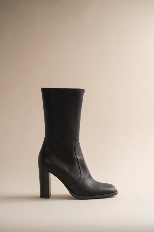 Lauryn Boot in Midnight made by Brother Vellies