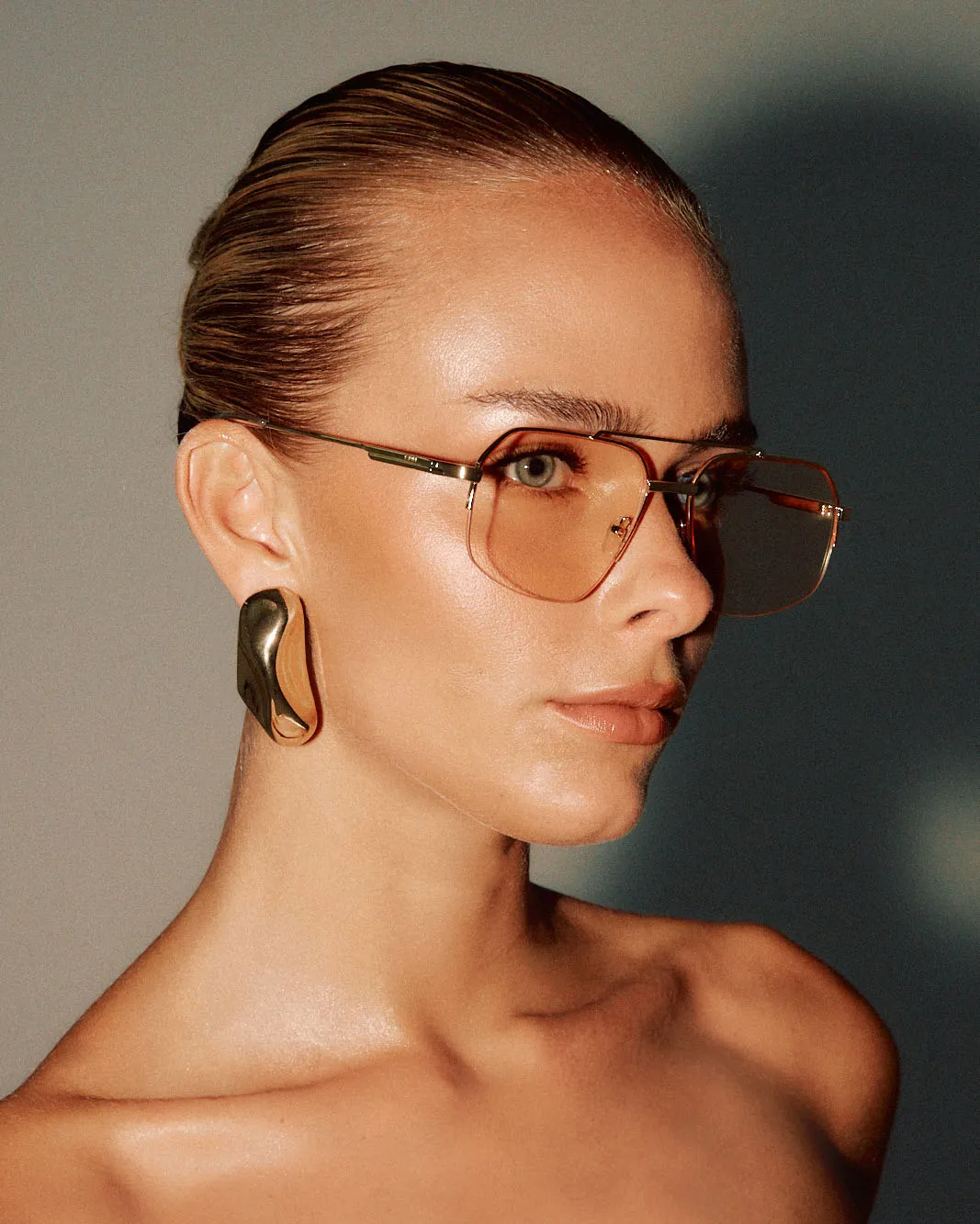 THE HOOPER - GOLD-LIGHT PEACH sold by Banbe Eyewear product image thumbnail 3