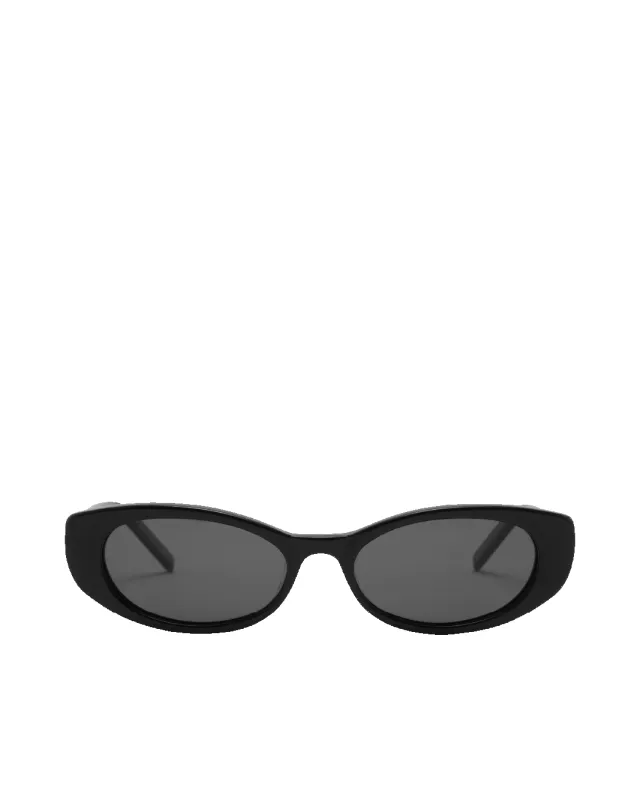 THE OLIVIA - BLACK-BLACK made by Banbe Eyewear