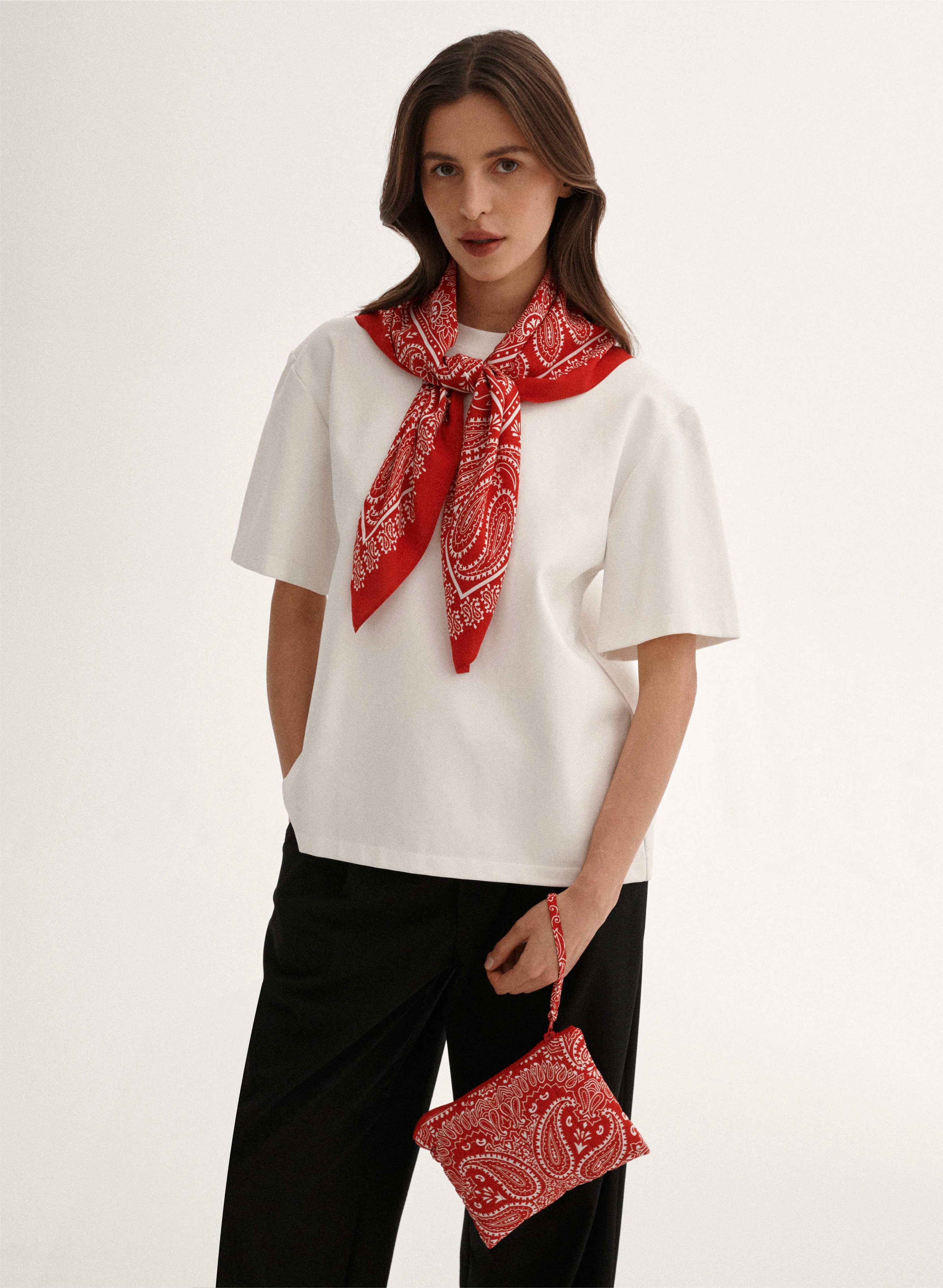 Bandana Czerwona sold by Le Brand product image thumbnail 3
