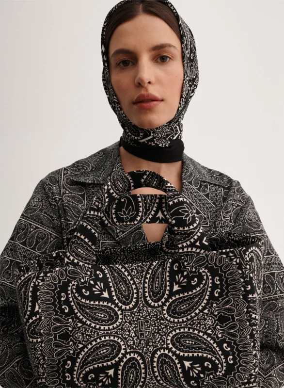 Torba mini typu shopper czarna z printem - Mia sold by Le Brand