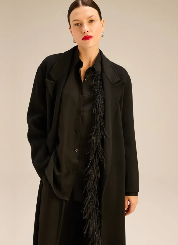 Płaszcz maxi z wełny dziewiczej o szlafrokowym kroju z odpinanymi naturalnymi piórami czarny - Thiago made by Le Brand