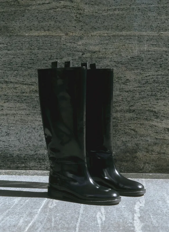 Oficerki z lakierowanej skóry z szeroką cholewką - Perth sold by Le Brand